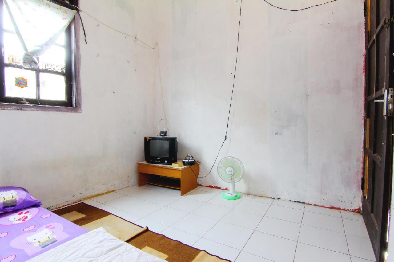 Wisma Sarjana Guesthouse Maguwo Exterior foto